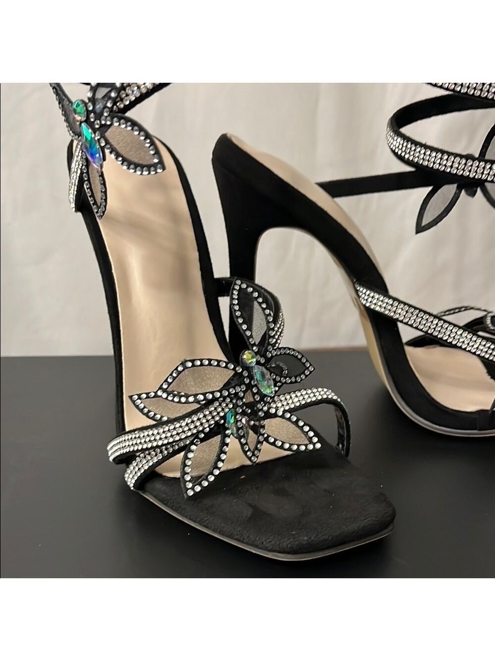 HOST PICK 🌺 Elegant Black Strappy Heels with Rhinestone Accents - Picture 4 of 9